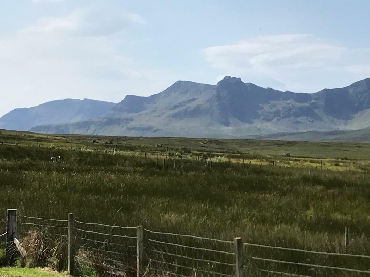 Trotternish Ridge View Apartment Staffin Bagian luar foto