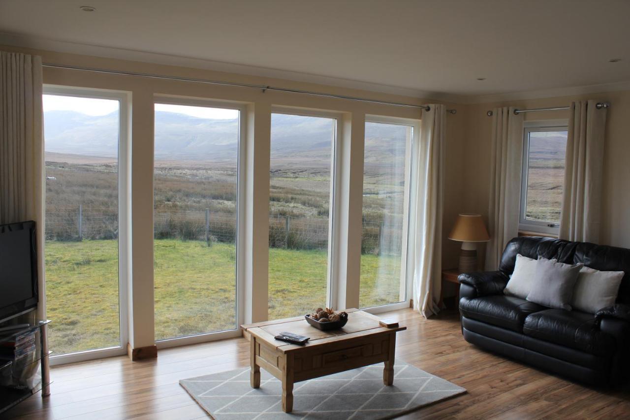 Trotternish Ridge View Apartment Staffin Bagian luar foto